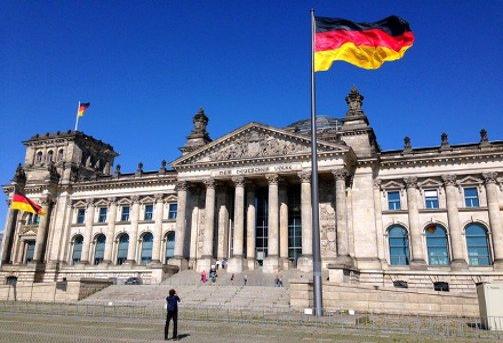 Navi_mieten_Deutschland_Reichstag